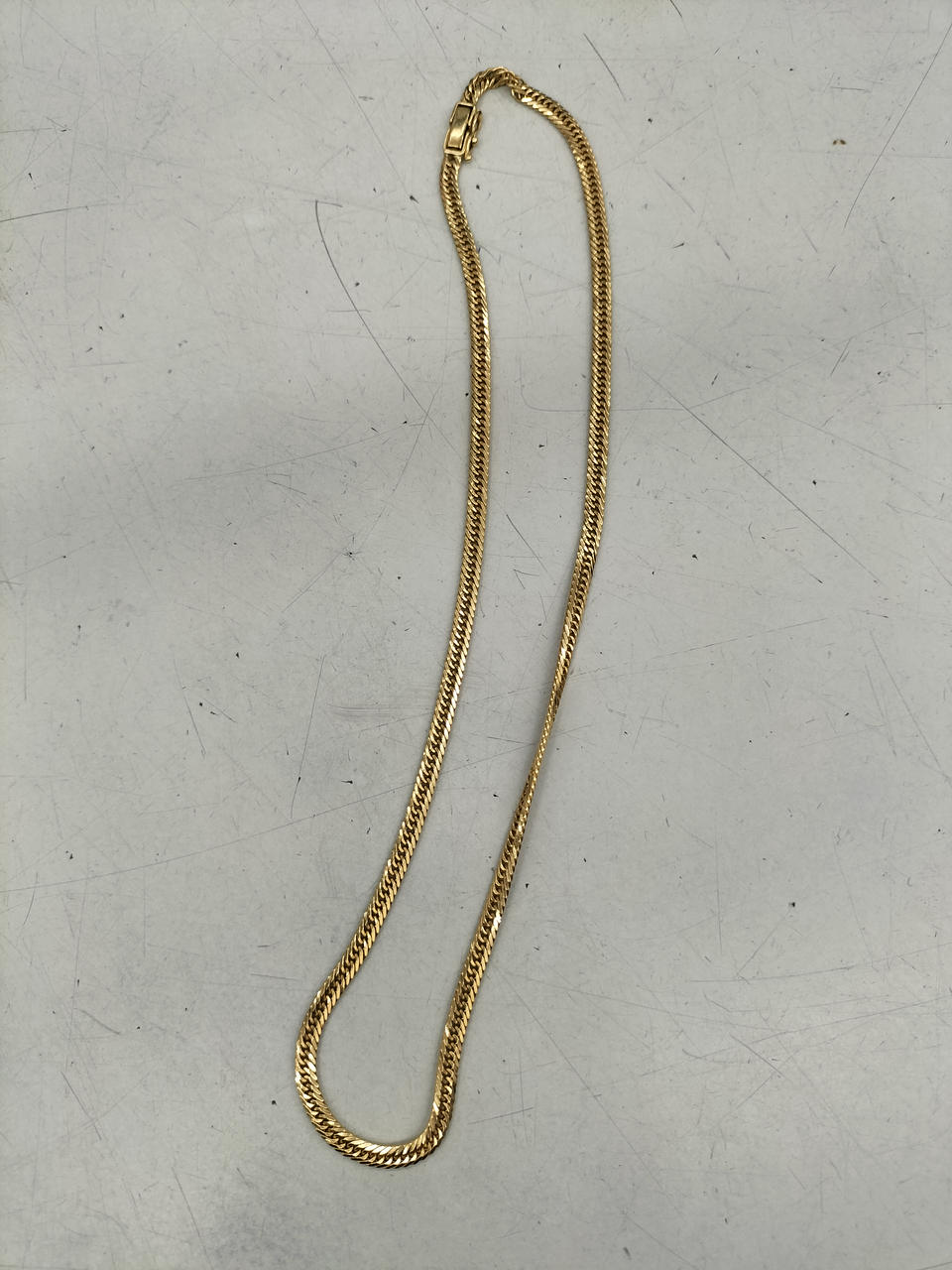 - 型番：K18 ネックレス 126,555円