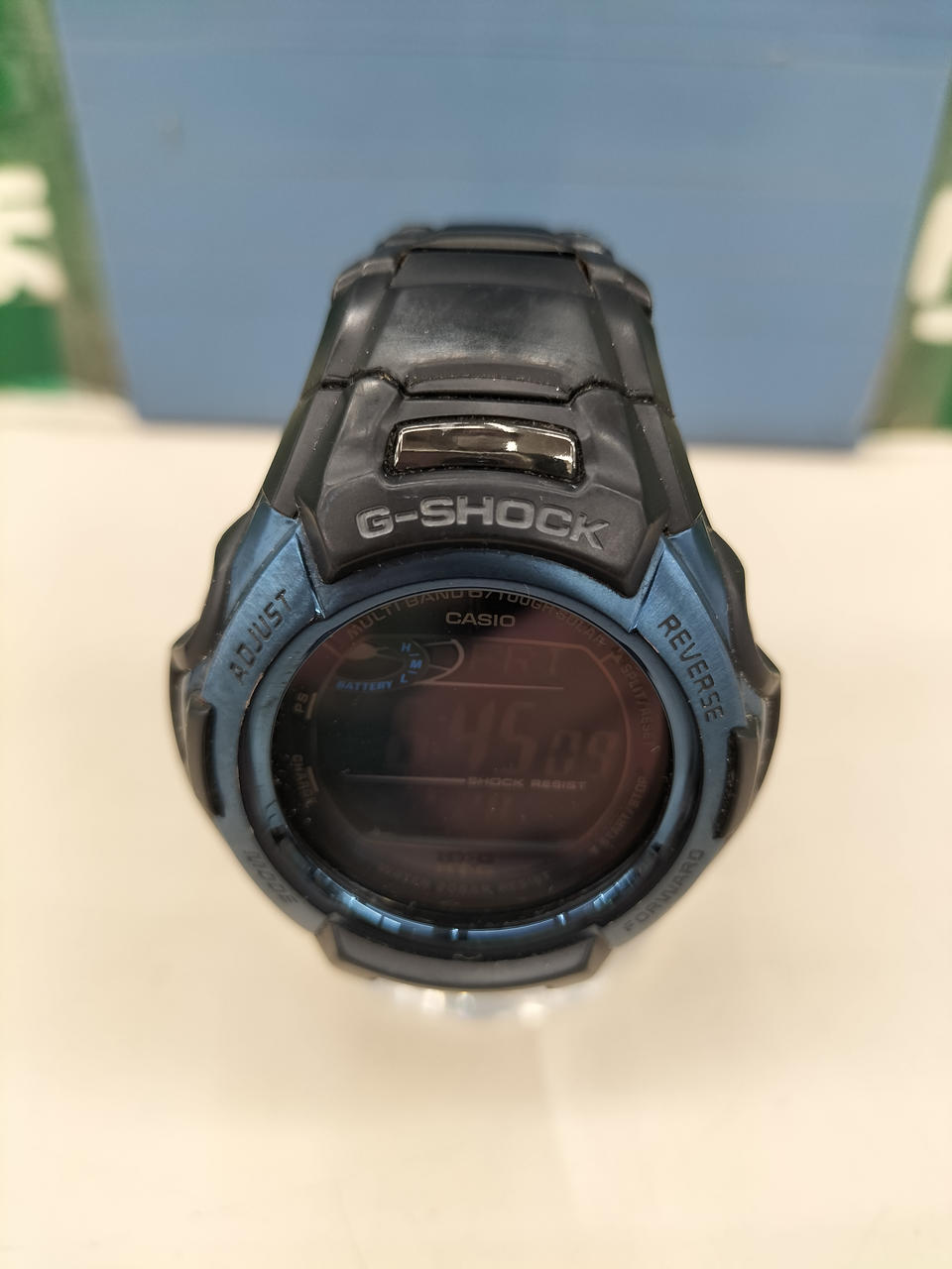 メタル素材の電波ソーラー