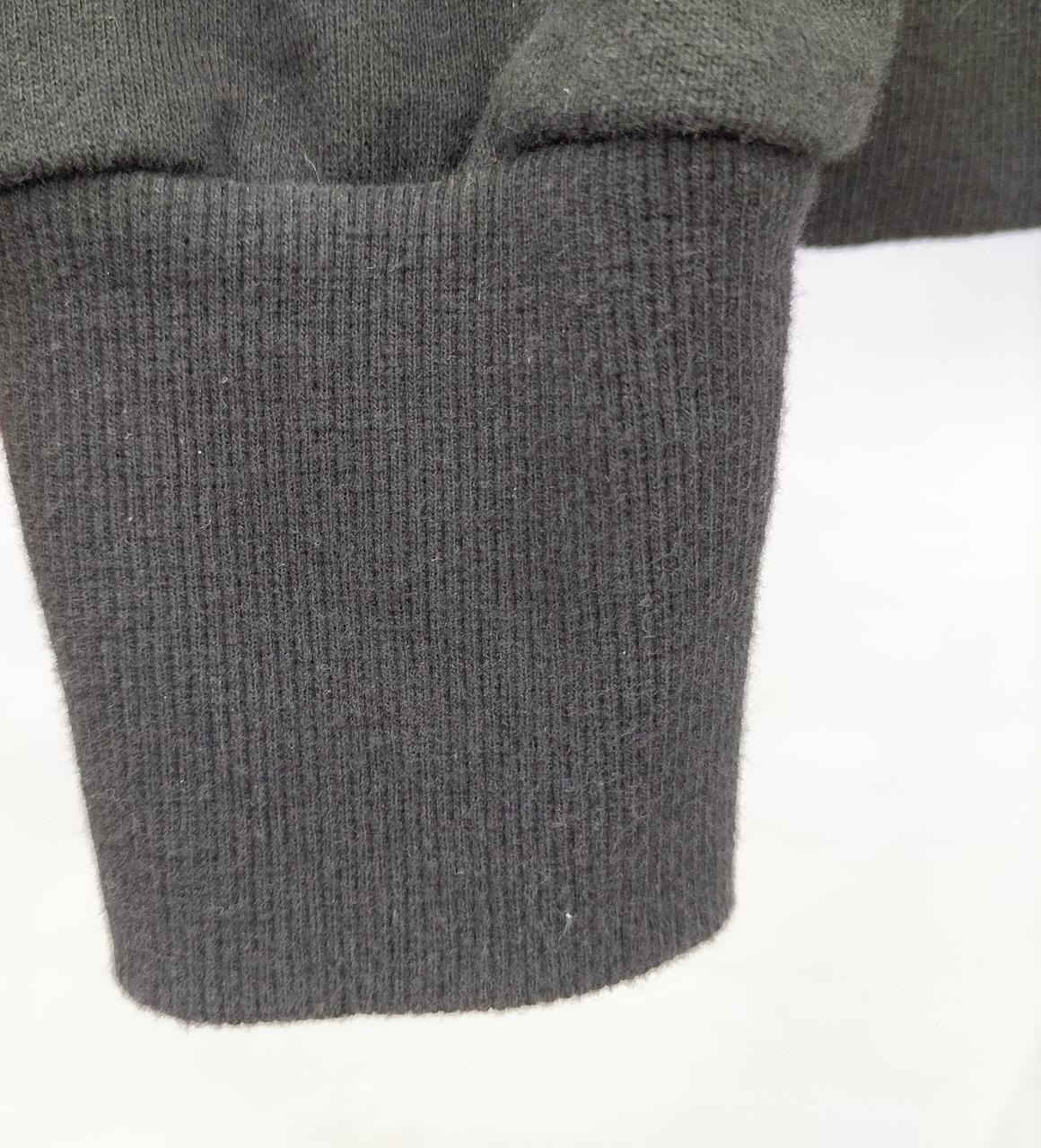 リブ部分の使用感が目立ちます。