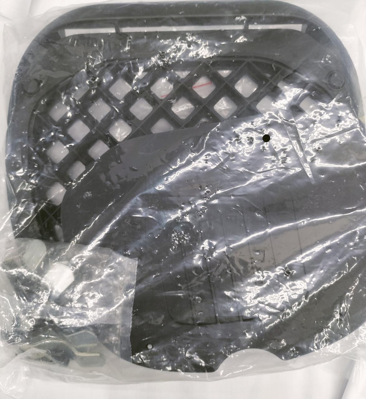 ベースプレート未開封です。