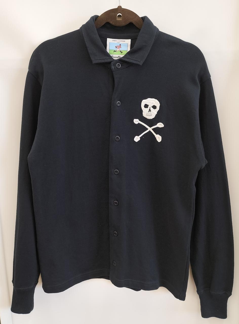 全体的に擦れなどの使用感があります