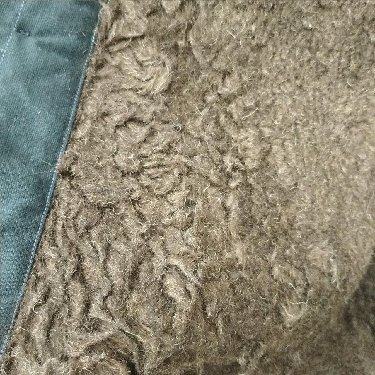 右裏側一部、毛が絡まってます。