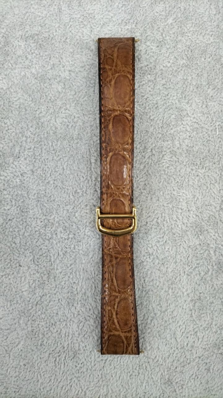 純正ベルト付属。