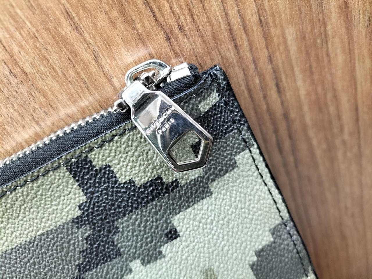 GIVENCHY|ジバンシー クラッチバッグ 迷彩 本体のみ|【ハードオフ公式