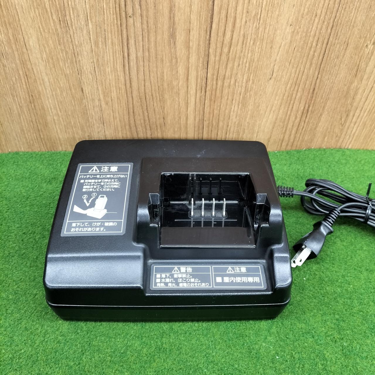 パナソニック充電器 ez0l11.jpg