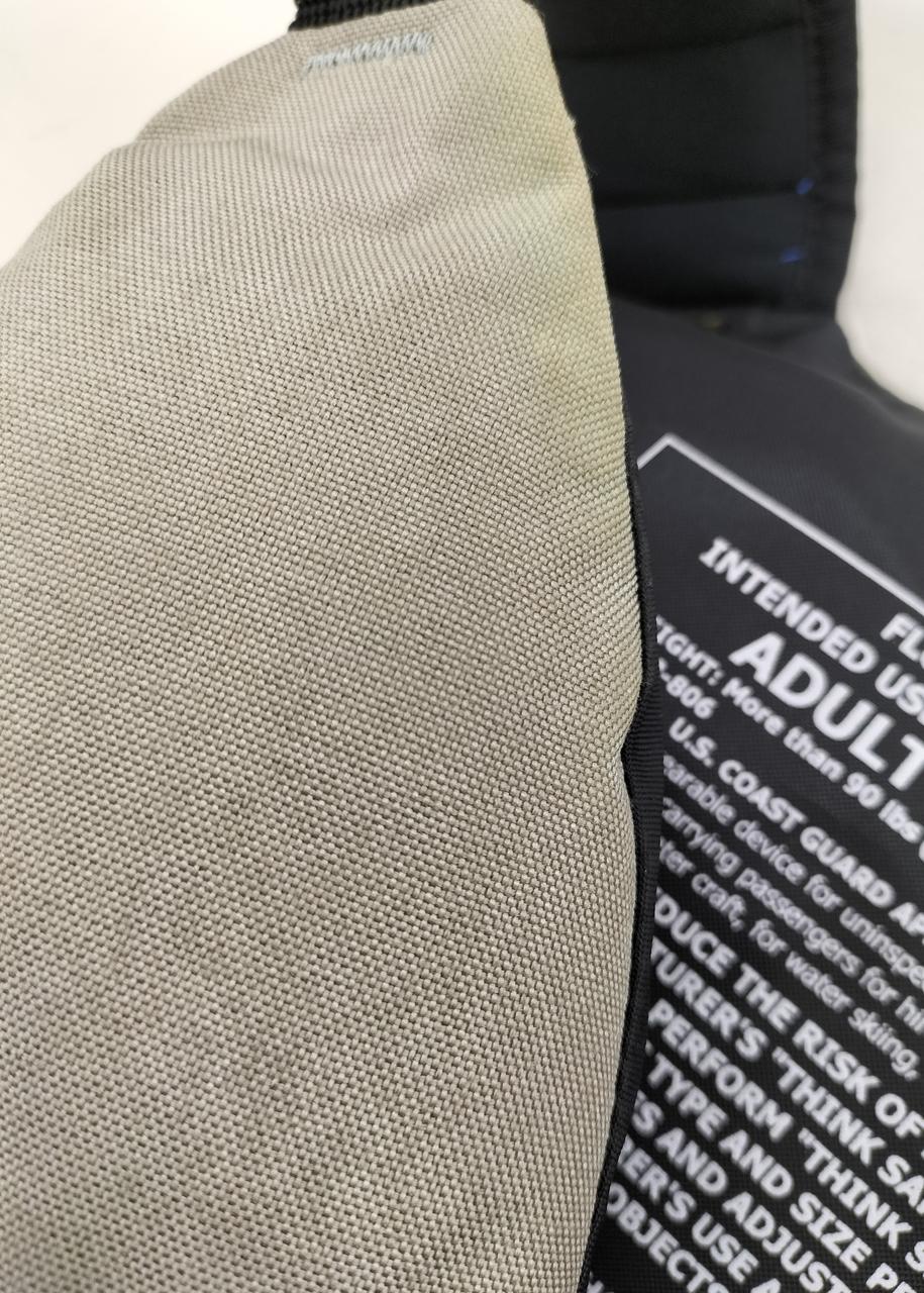 ヤケ、変色あり