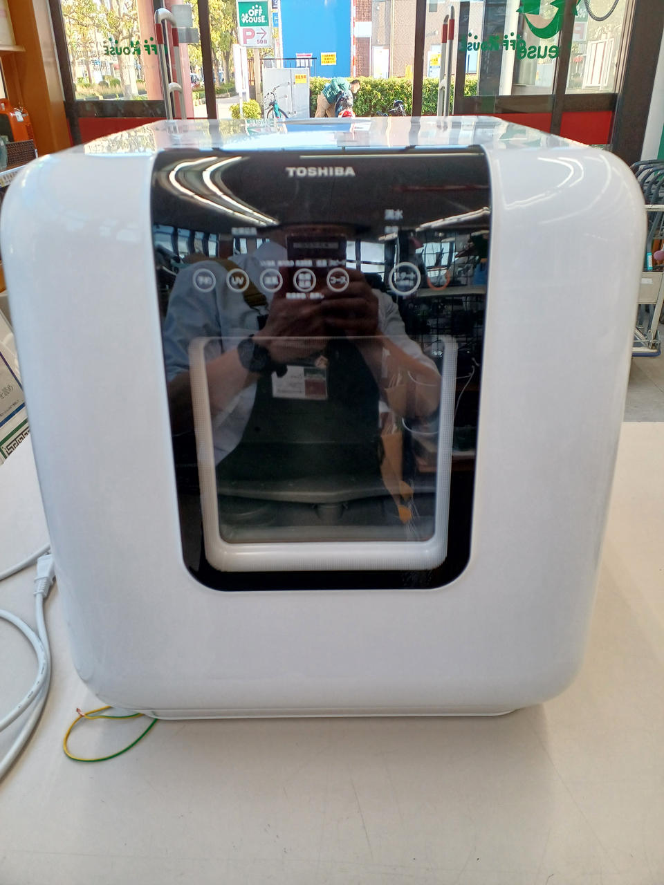 上部の蓋欠品しています。使用感少なめです