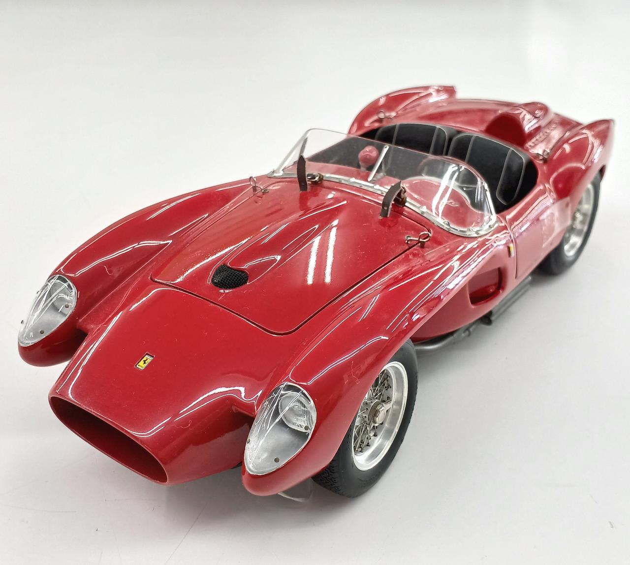 1/18 ダイキャストモデル