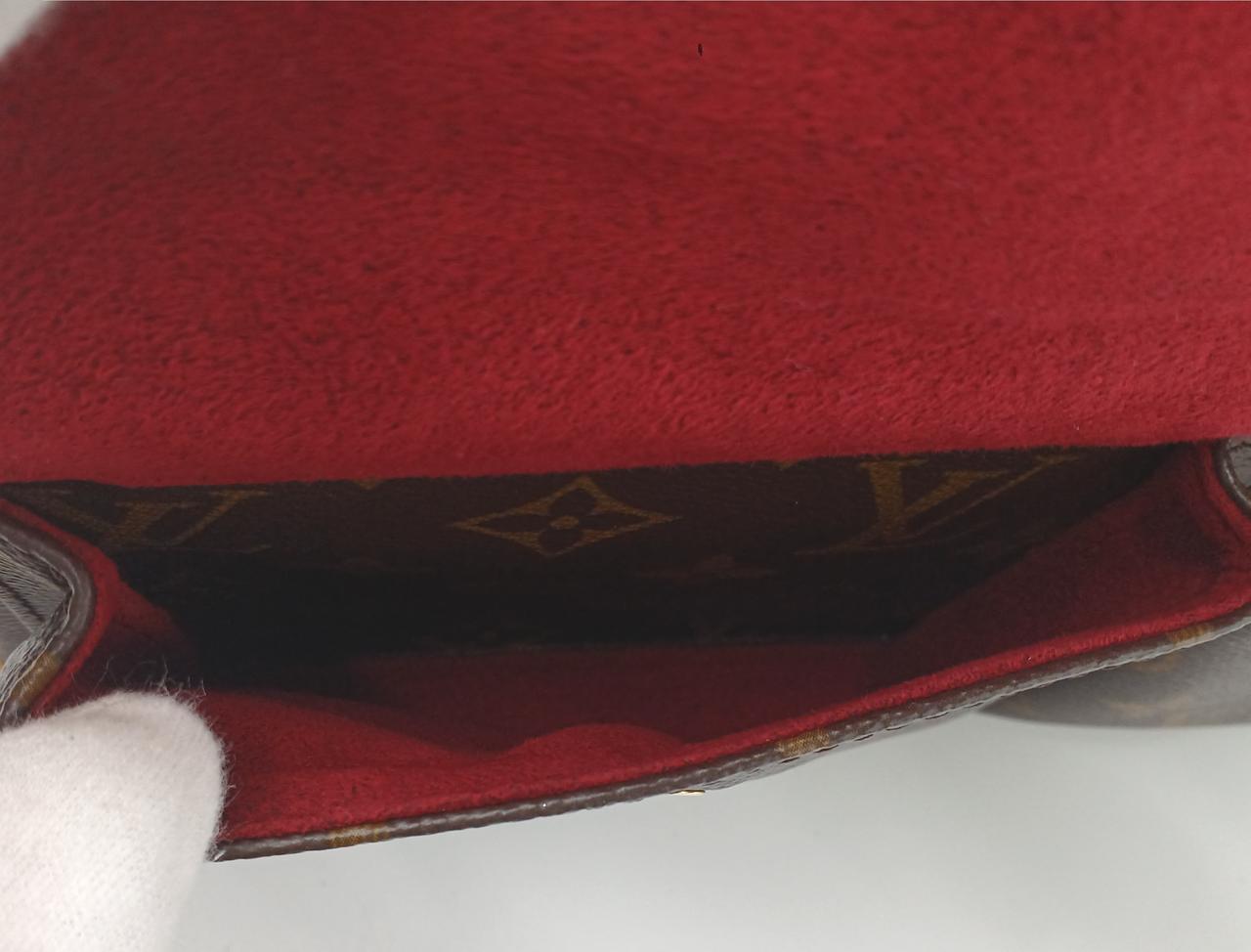 前面ポケット左