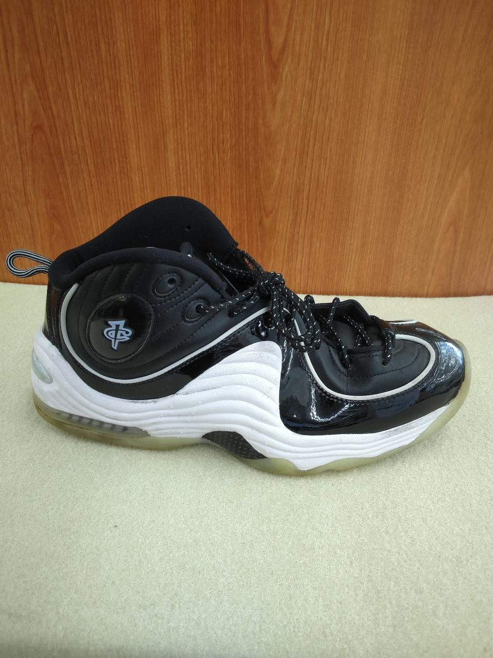 ソール変色してます