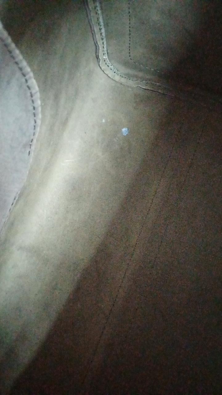 内側に汚れがございます