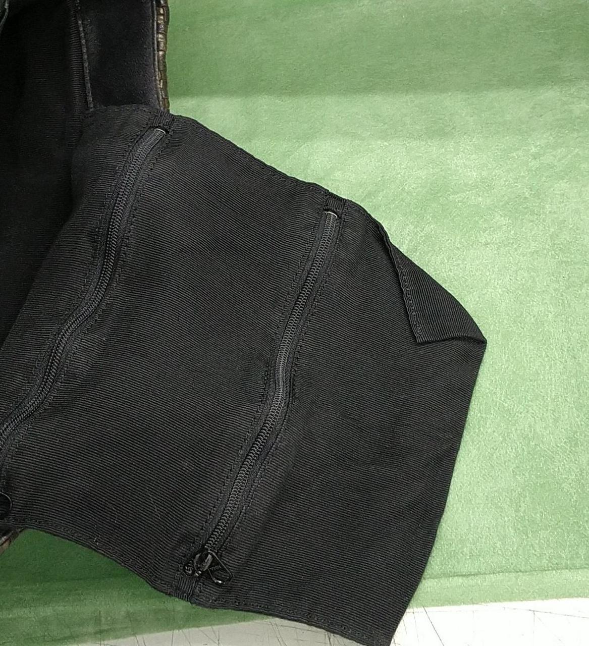 この向きでポケット付いてます