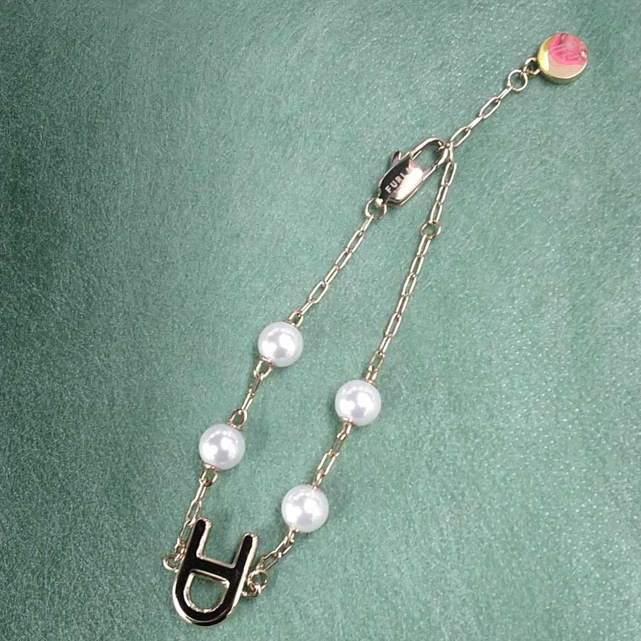 パール部分多少キズ？あり