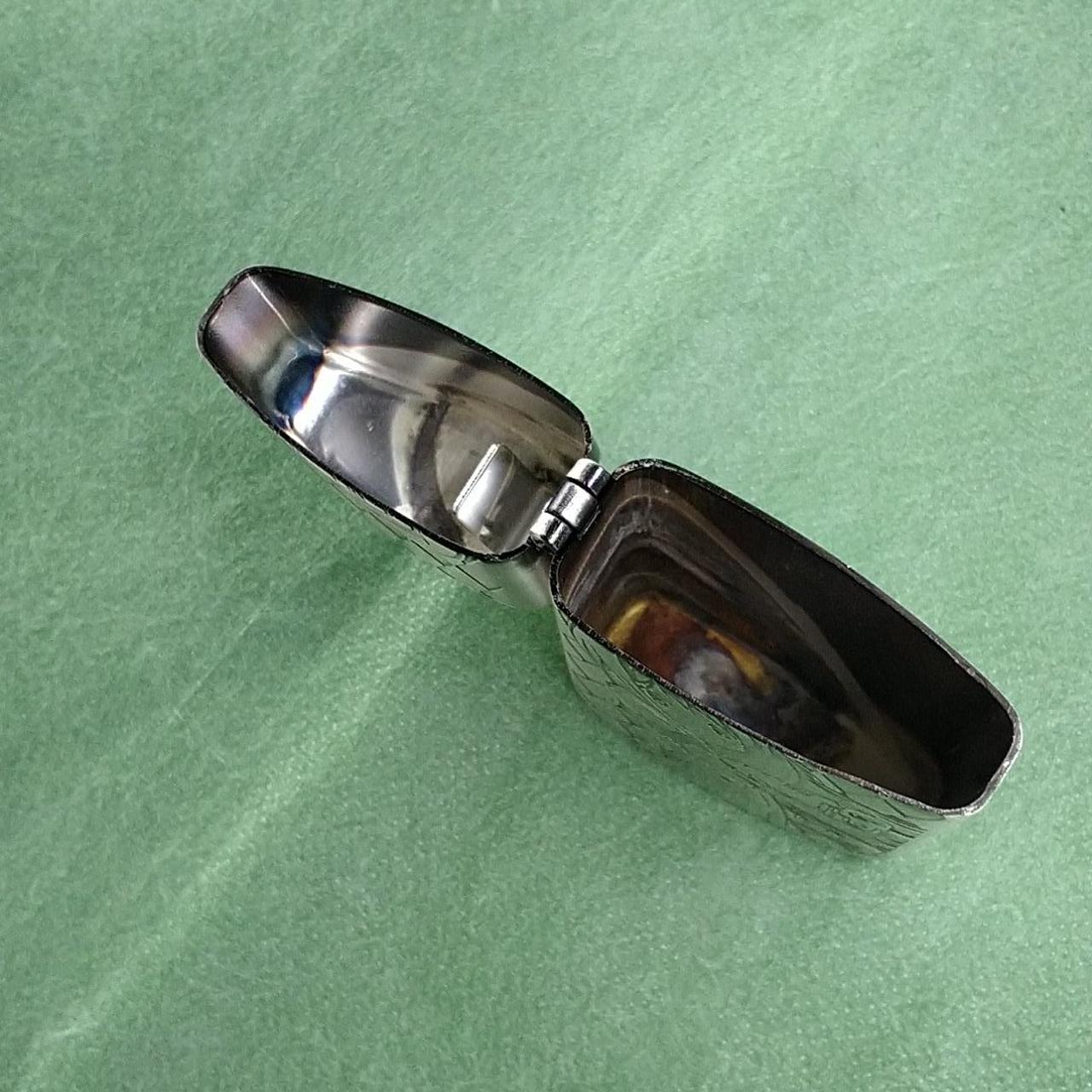 内側だいぶ変色あり