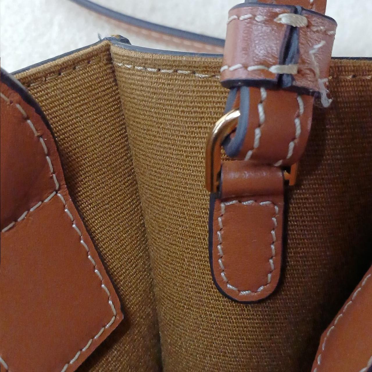 糸ほつれがあります