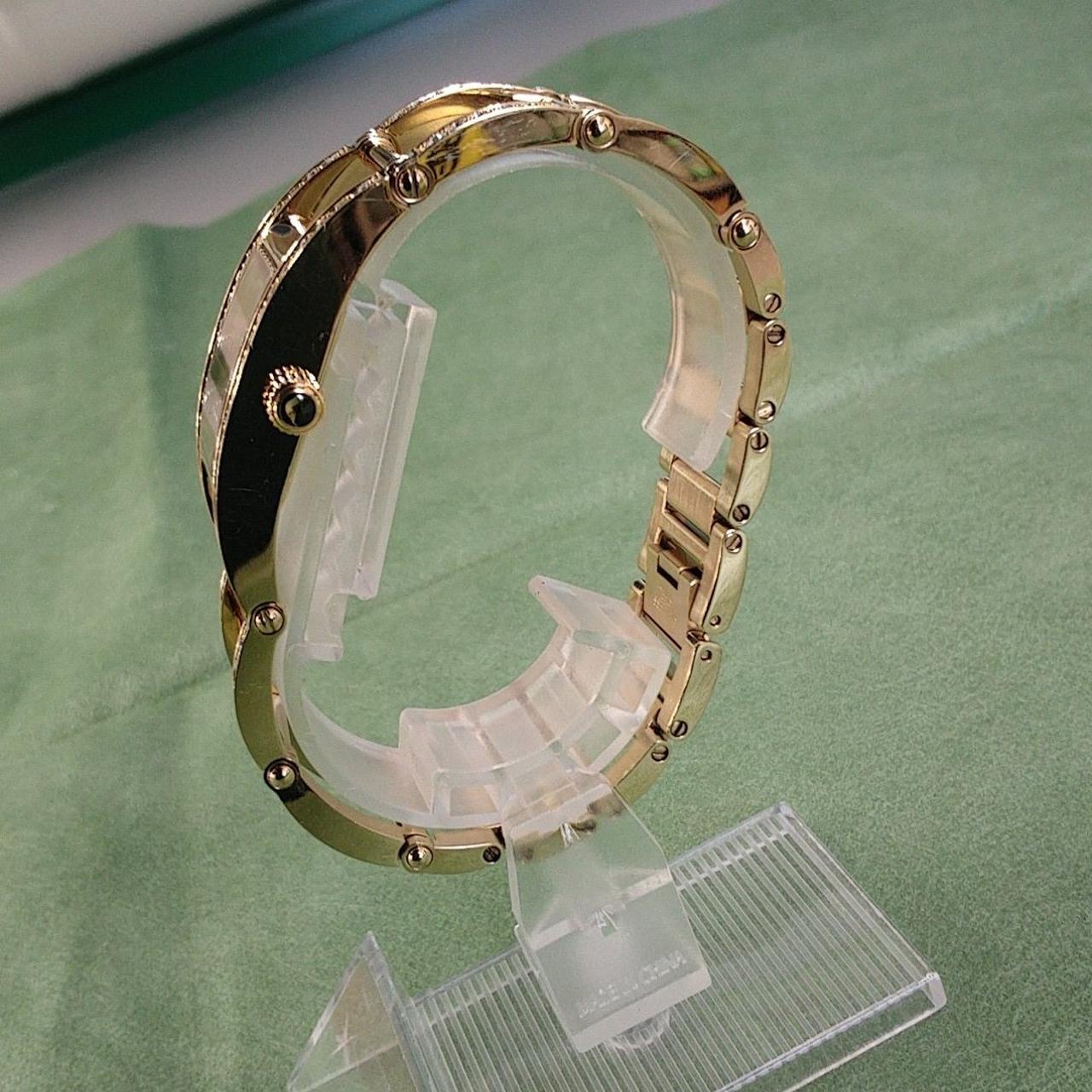 全体的に擦りキズあります