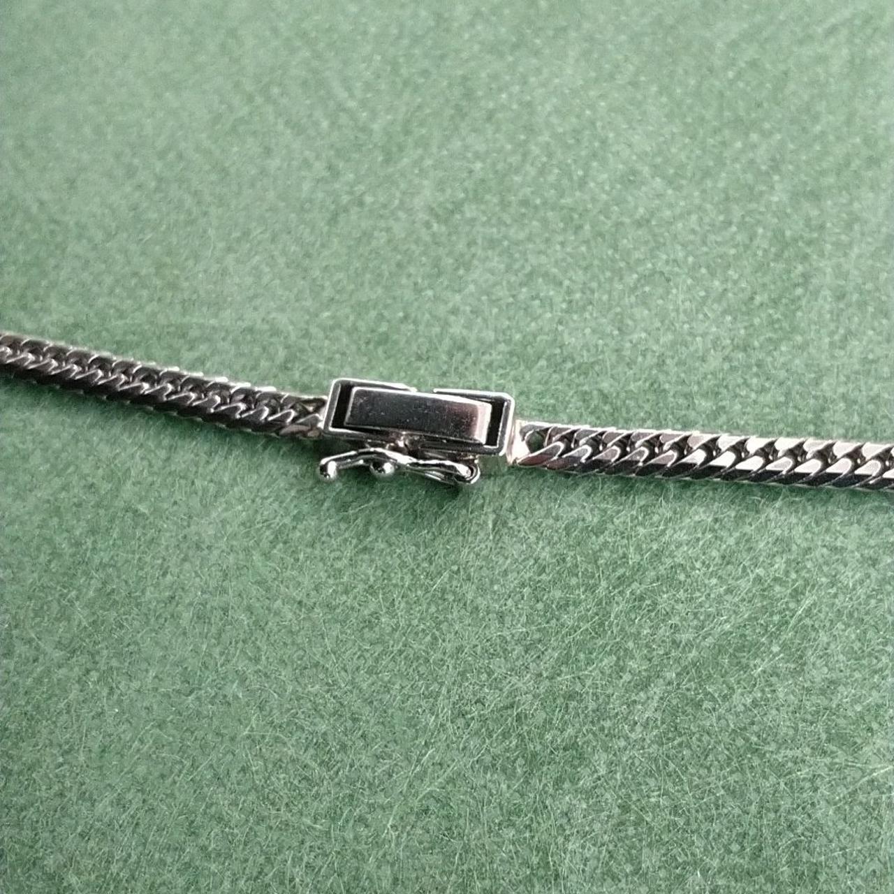 サイドストッパー少し緩いです