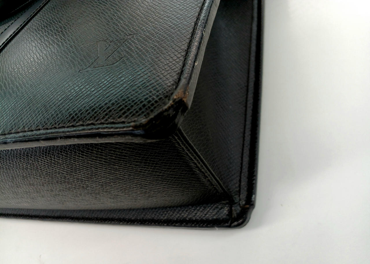 外側一部ハガレあり