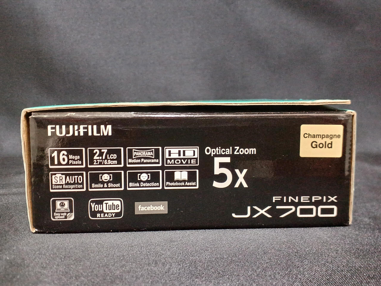 FINEPIX JX700 Champagne Gold 液晶色焼けあり FINEPIX JX700 Champagne Gold 液晶色焼けあり