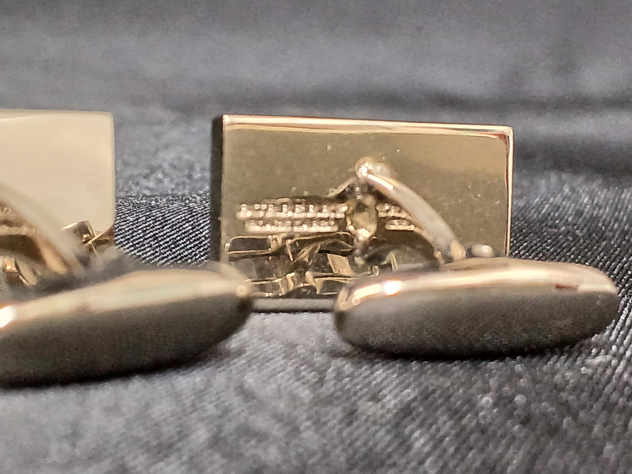 美品☆BURBERRY BLACK LABEL カフス 極美品 BURBERRY BLACK LABEL カフスボタン箱付き BURBERRY