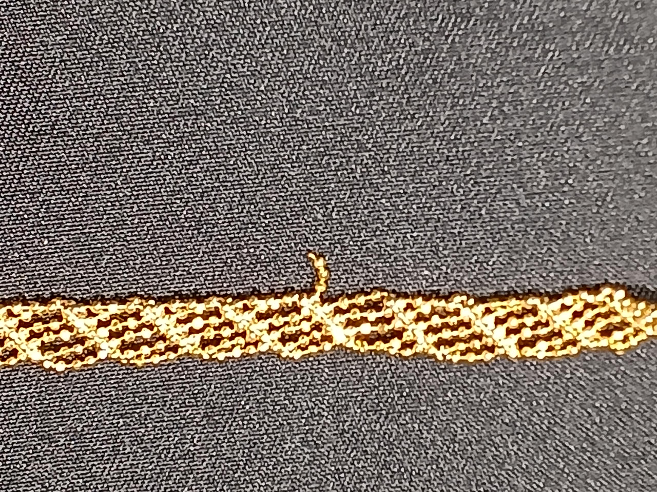 一部切れている箇所あり。