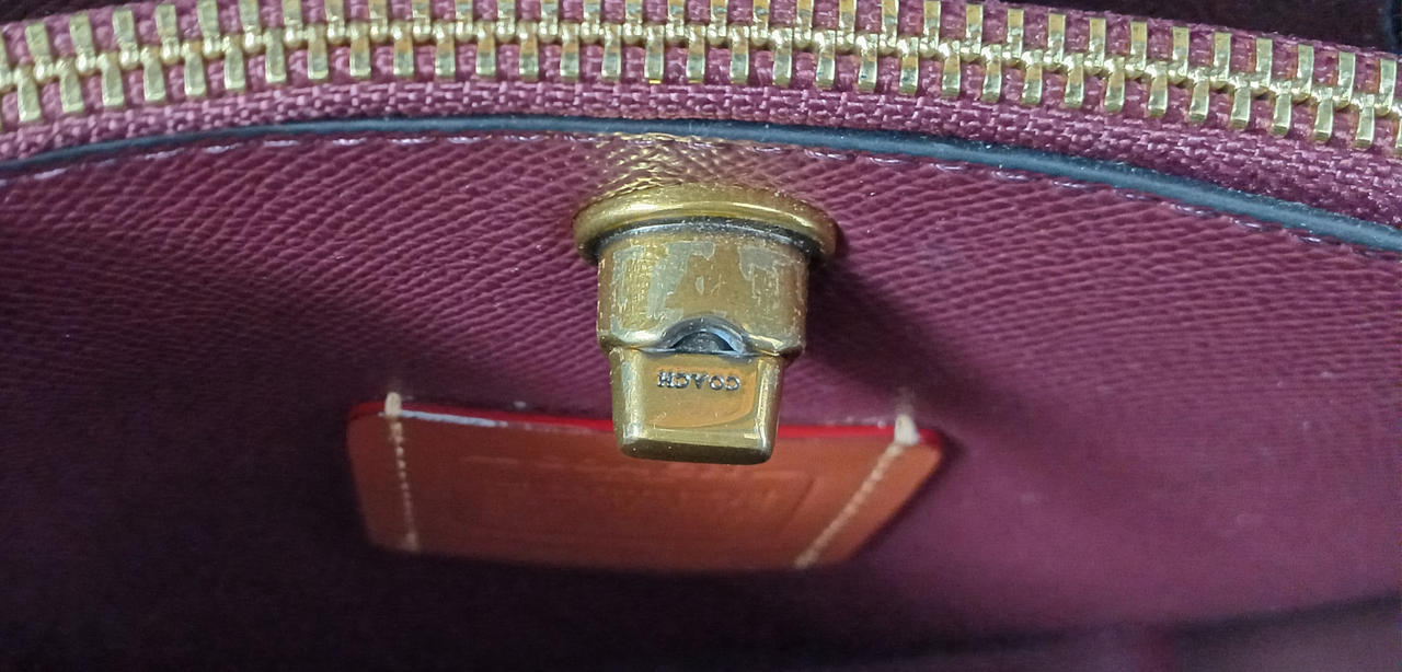 金具部分剥がれ