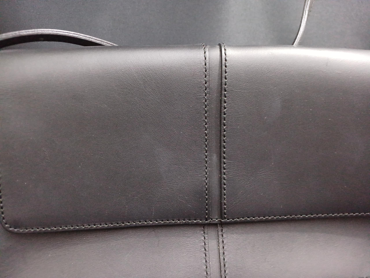 フラップ部若干のスレあり