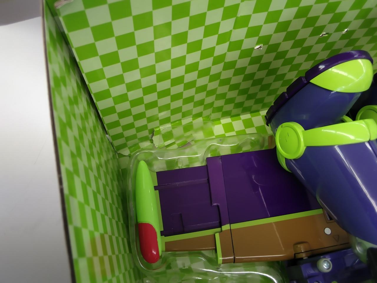 内部箱一部ヤブレあり