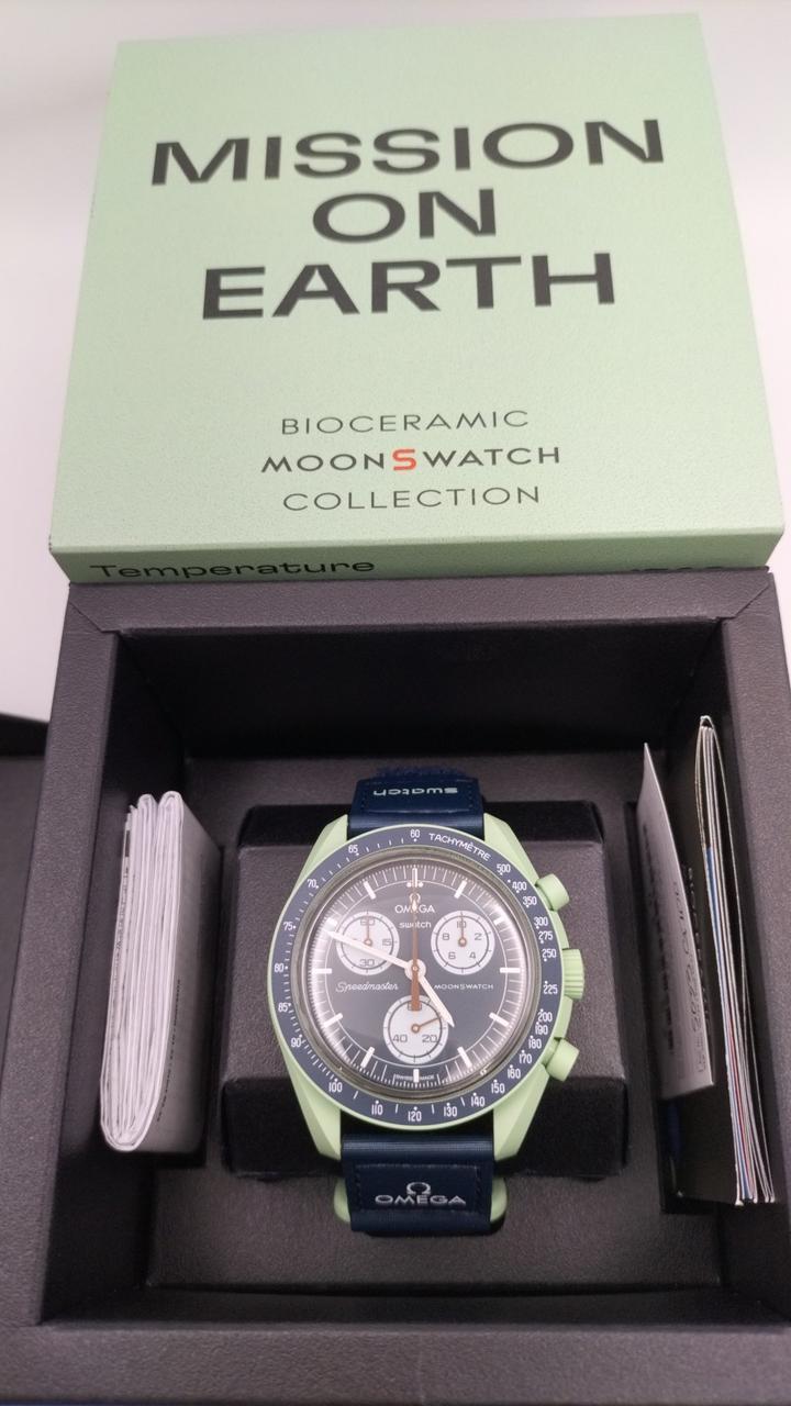 OMEGA X SWATCH 型番：SO33G100 MOONSWATCH