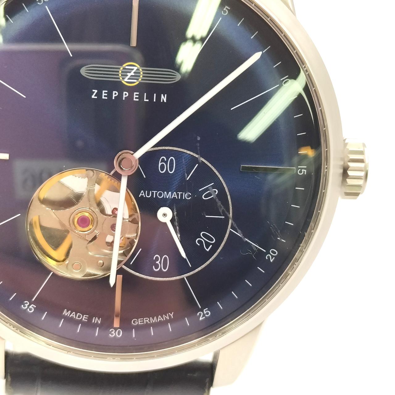 風防に傷あります。