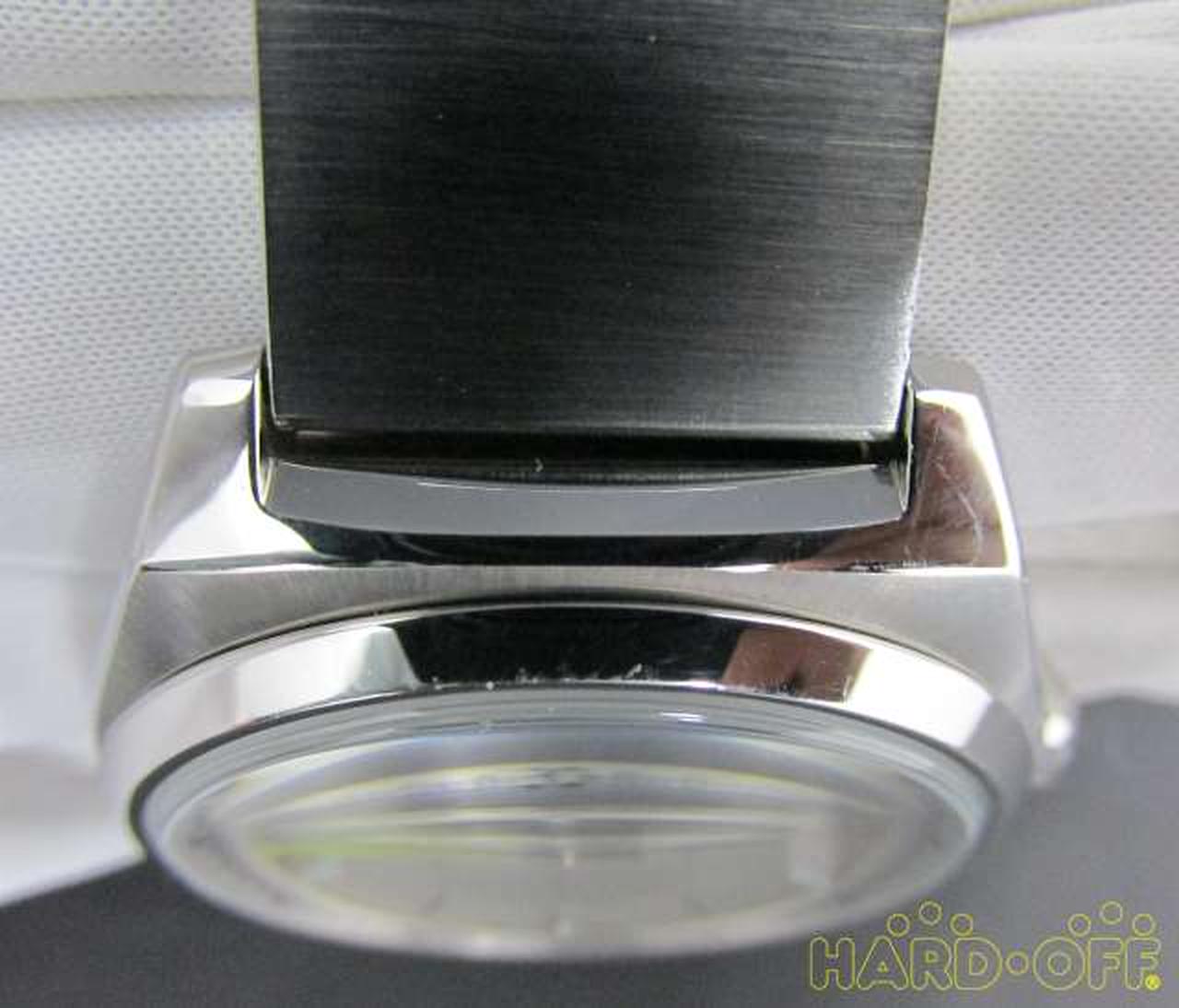 ケースにキズあります