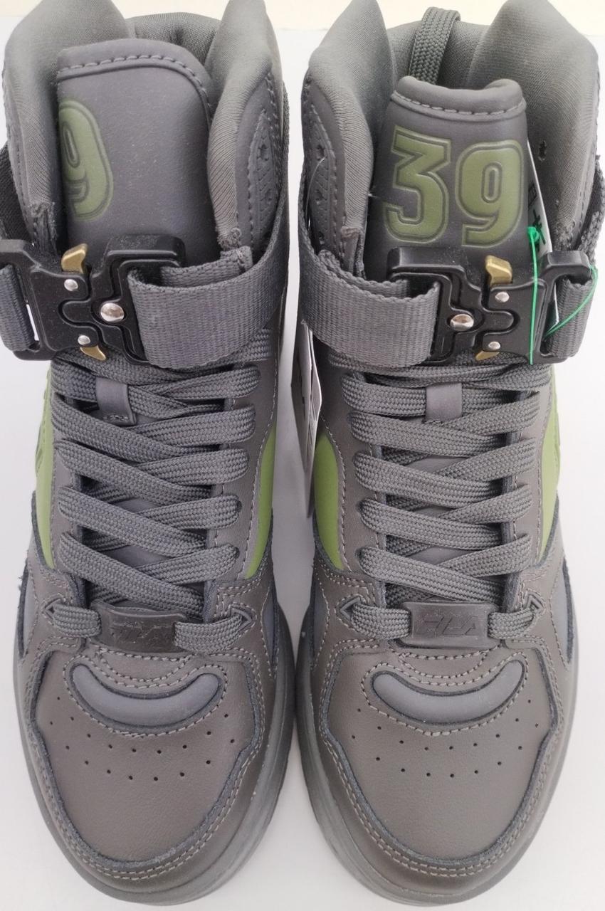 緑色のピンは外した状態でのお届けです