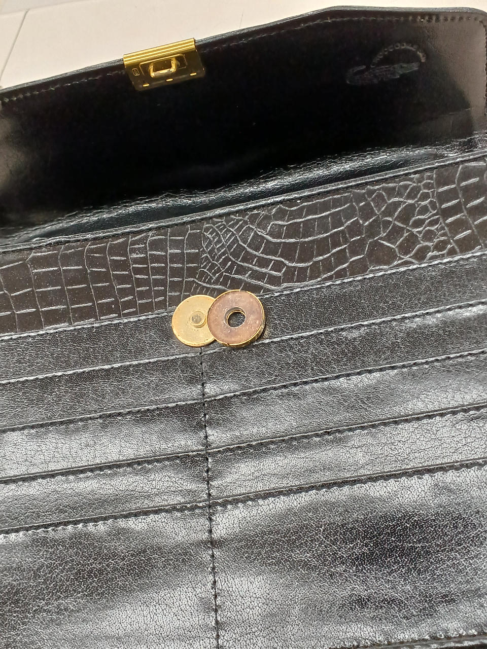 磁石の金具破損