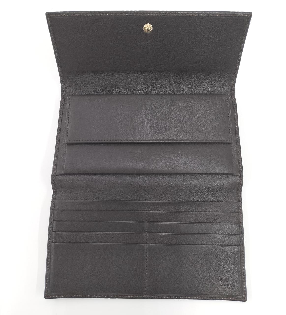 GUCCI グッチ　長財布　三つ折り　箱付き GUCCI 中古品 グッチ Wホック二つ折り長財布 GGキャンバス