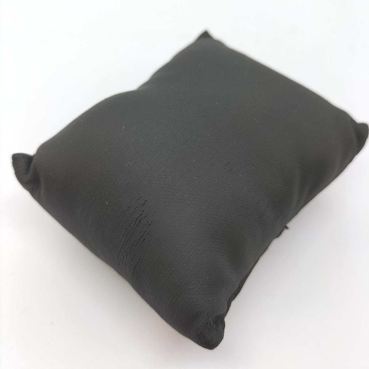 クッション劣化あり