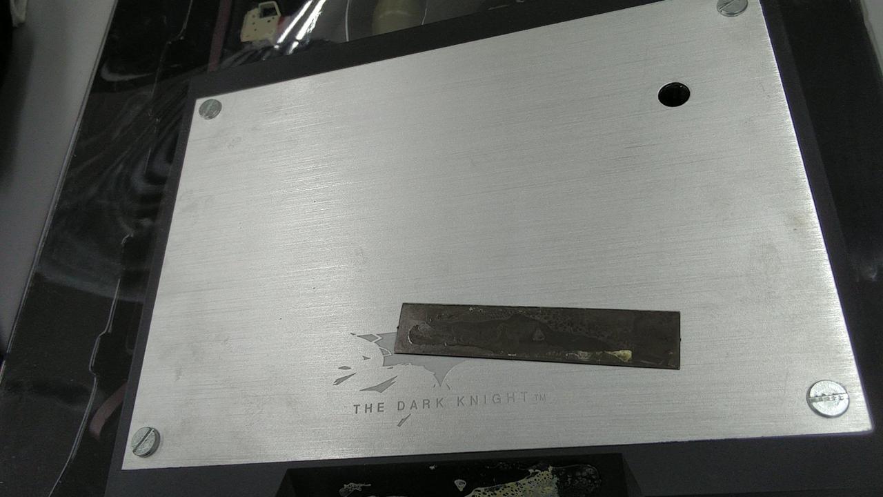 プレートが取れています