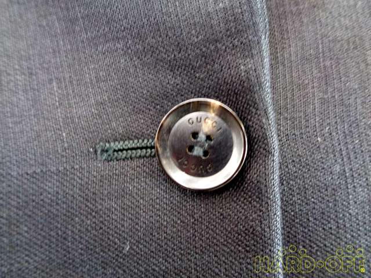 ボタンに刻印あります。