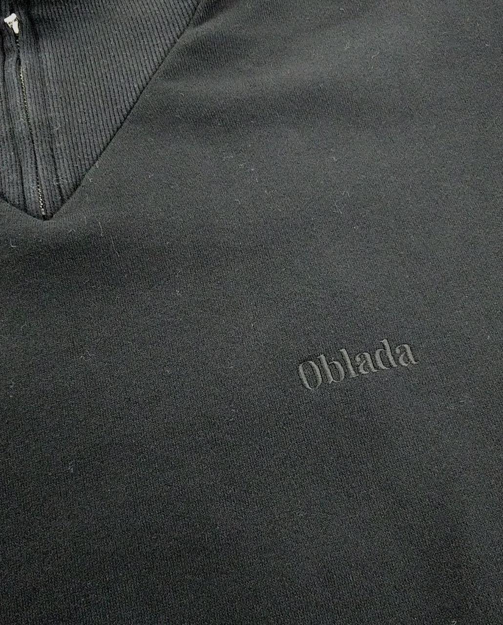 左胸の刺繍あり