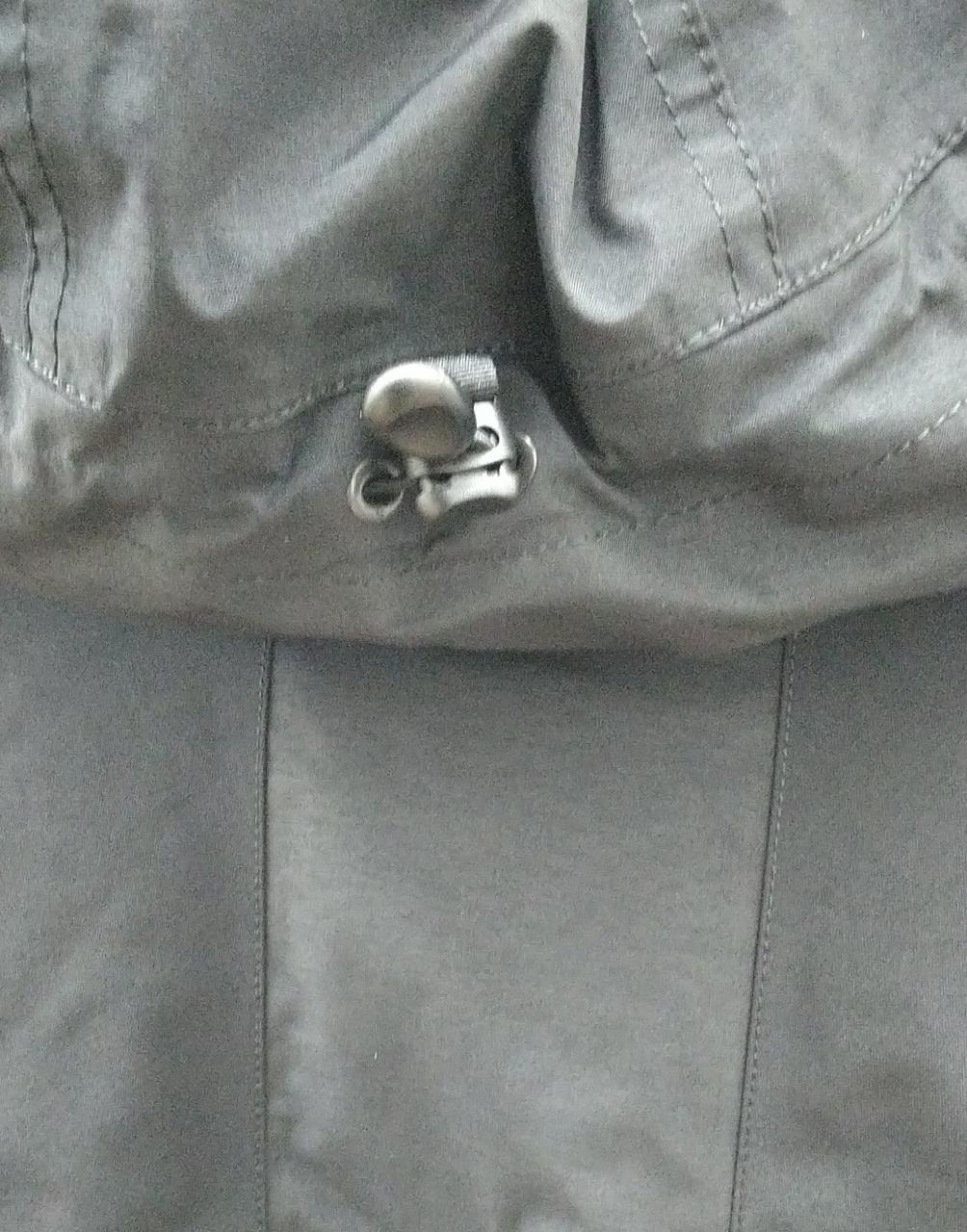 フードのドローコード