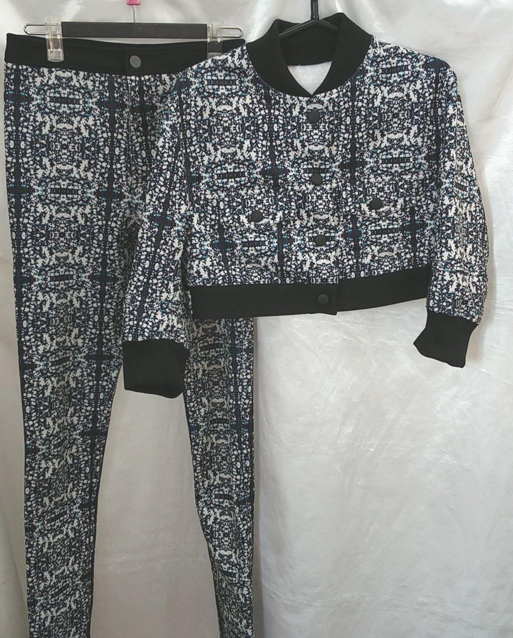 ジャージ上下セットアップ