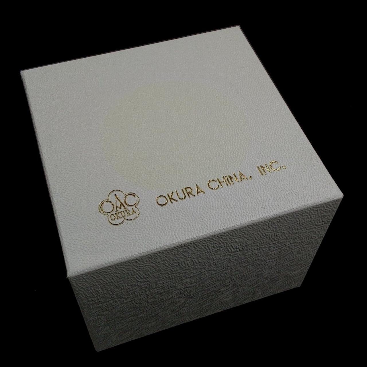 中央部分変色有り