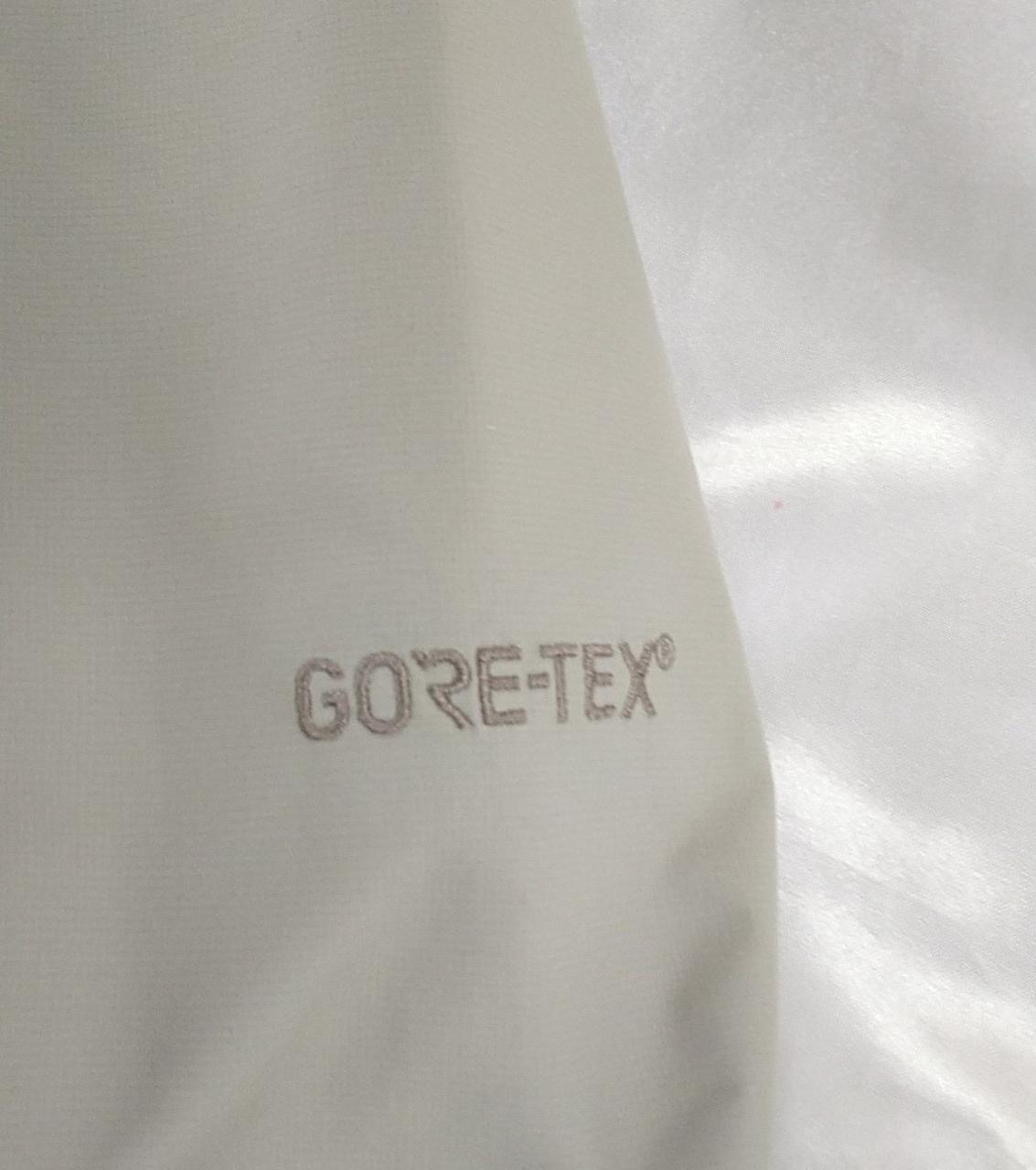GORETEX 左腕に刺繍あり