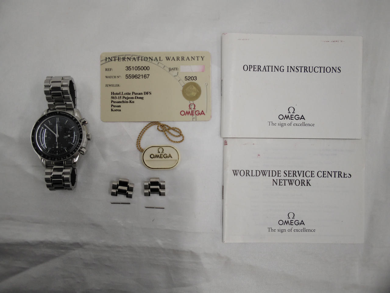 付属品です。予備コマ2個あります。