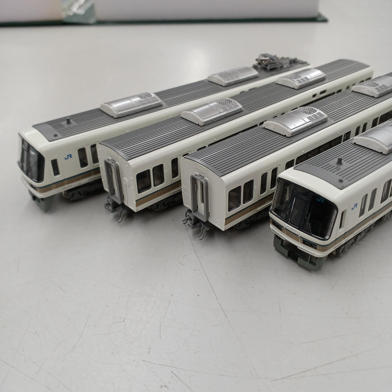 KATO221系4両セット 221系 (基本・4両セット) (鉄道模型) - ホビーサーチ 鉄道模型 N