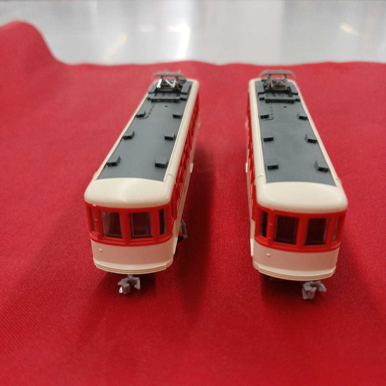 MODEMO|江ノ島電鉄600形(2灯型)赤電塗装(2両セット)|HARDOFFオフモール