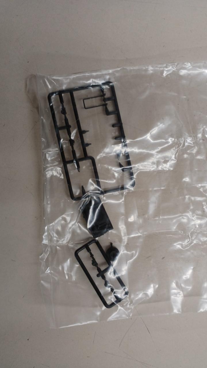 付属パーツの残りです