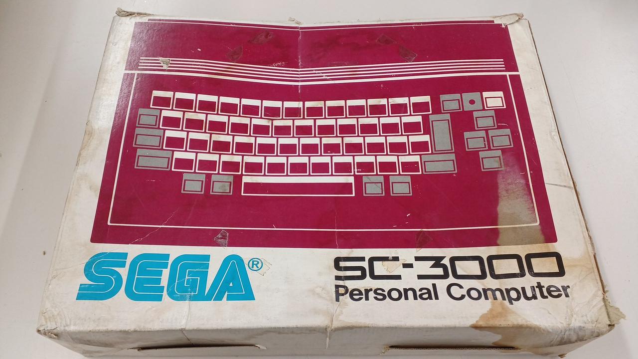 【ジャンク】　通電のみ確認　SEGA ＳＣ-3000　本体　コントローラー ジャンク】 通電のみ確認 SEGA SC-3000 本体 コントローラー