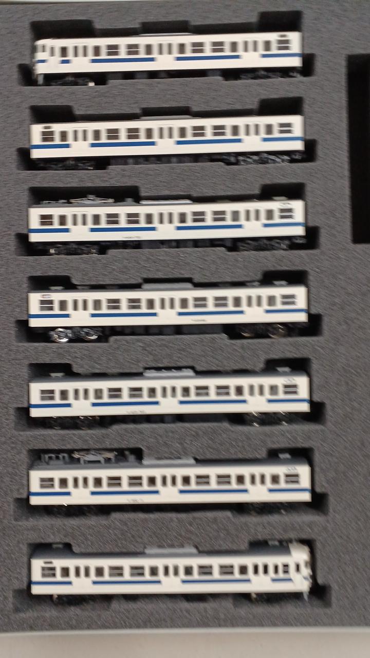 ナンバー、シール貼り付け済み