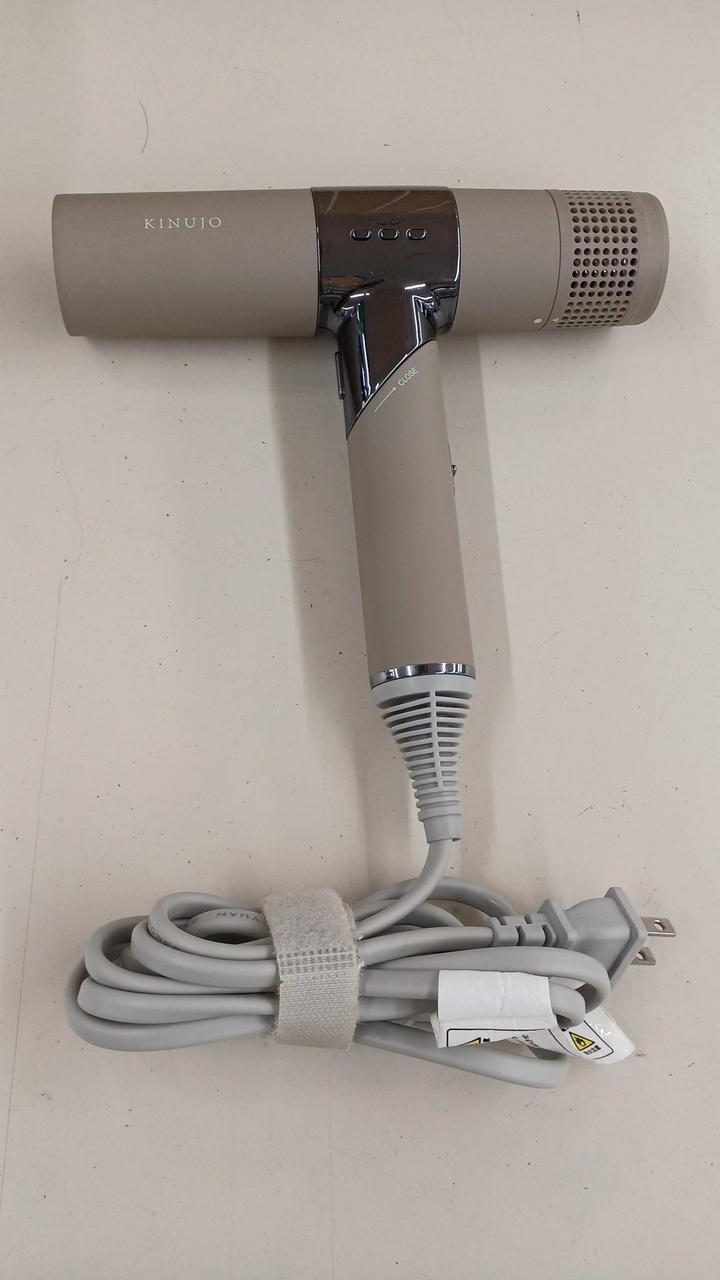 KINUJO ヘアドライヤー　【新品未使用】 KINUJO Hair Dryer｜超軽量＆速乾ドライヤー。KINUJOヘア