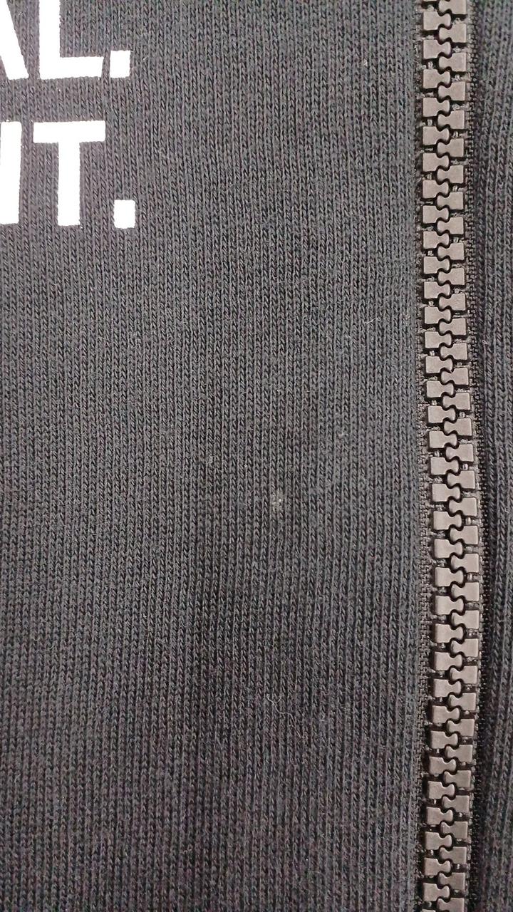 小さな汚れあり